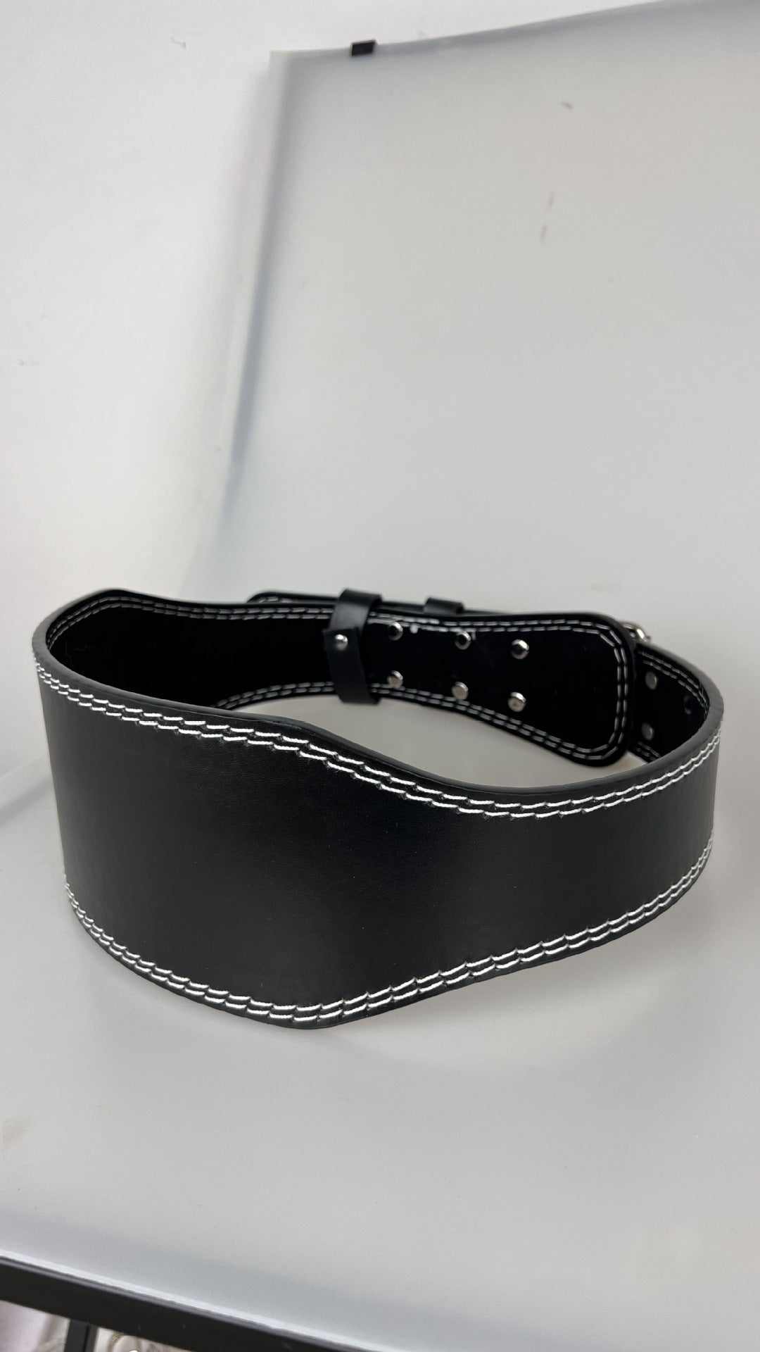 Weightlifting Belt – Wide Waist Support for Squats & Deadlifts